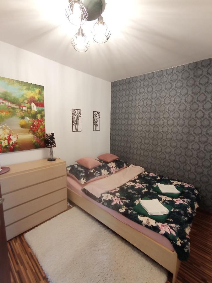 Mk Apartament III Rzeszów Esterno foto