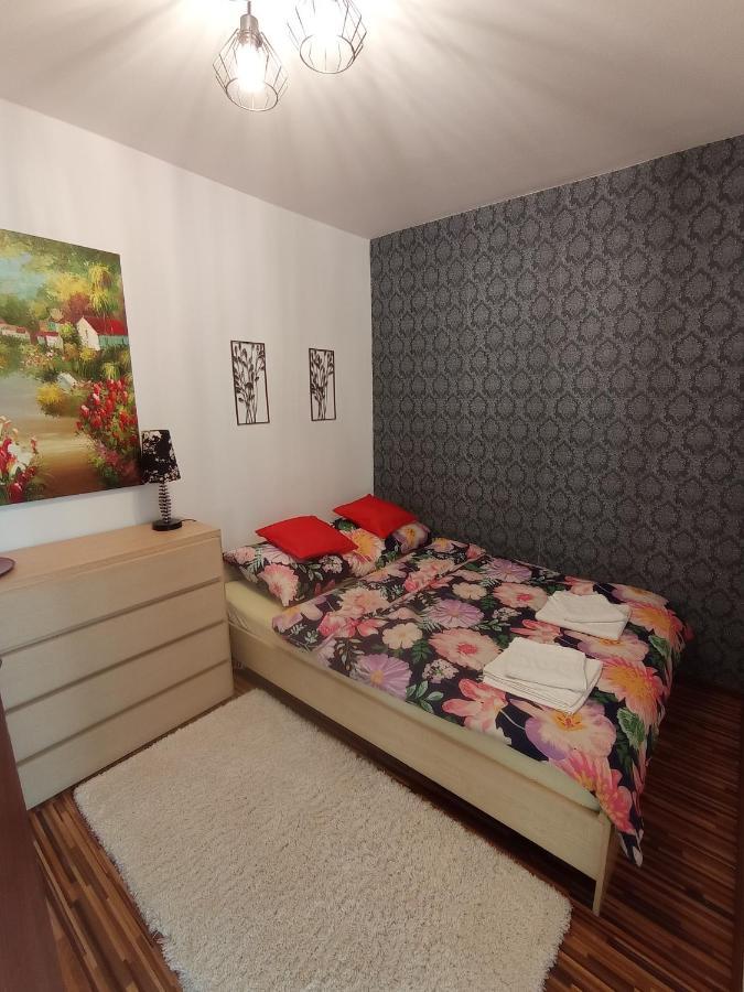 Mk Apartament III Rzeszów Esterno foto